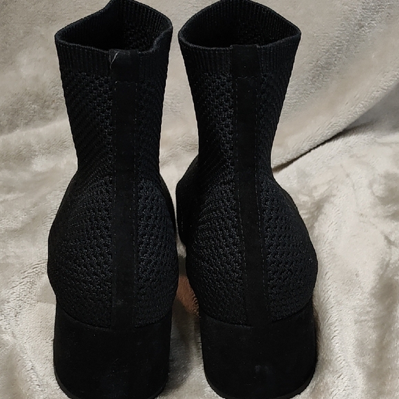 Eileen Fisher Honey Knit Booties Black Pointy Toe Pull On Block - Picture 2 of 10